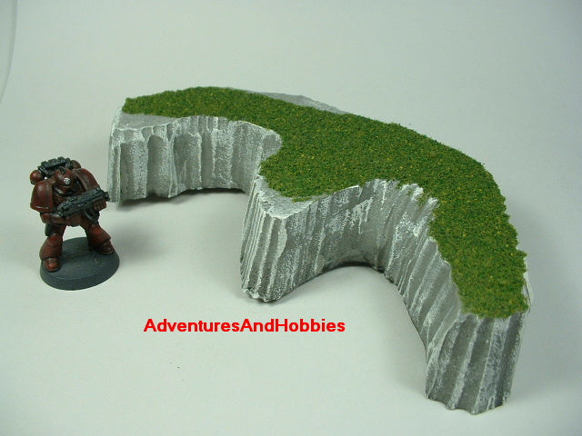 Miniature Wargame Terrain Grassy Hill Rocky Edge S154 Warhammer
