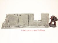 Style T589 Battle Damaged Straight Wall Section Ruin for 25-28mm Scale Miniature War Games.