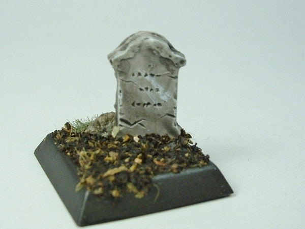 Miniature Gravestone T1084 Horror D&D Grave Halloween Wargame Terrain