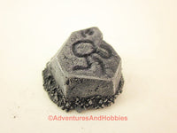 Miniature Small Stone Marker T1367 Cthulhu Horror Wargame Scenery 40K