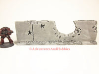 Style T585 Battle Damaged Straight Wall Section Ruin for 25-28mm Scale Miniature War Games.